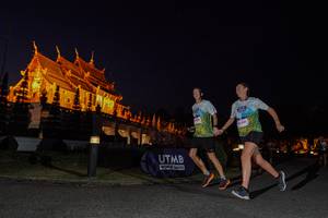 BIB: 431
                            <button type="button" onclick="openModal(22292661)" class="btn btn-primary btn-sm float-right btn-popup" data-toggle="modal" data-target=".modal-high-quality">
                        <i class="fas fa-shopping-cart"></i> Add to Cart
                    </button>
                                            <button type="button" onclick="isThisMe(22292661, true)" class="btn btn-success btn-sm float-right btn-popup btn-isme hidden" data-toggle="tooltip" data-placement="bottom" title="นี่คือรูปของคุณใช่ไหม คลิกที่นี่เพื่อเอาเข้าอัลบั้ม">
                        <i class="fas fa-plus"></i> Add to album
                    </button>
                    <button type="button" onclick="isThisMe(22292661, false)" class="btn btn-warning btn-sm float-right btn-popup btn-isnotme hidden">
                        <i class="fas fa-ban"></i> Remove from album
                    </button>